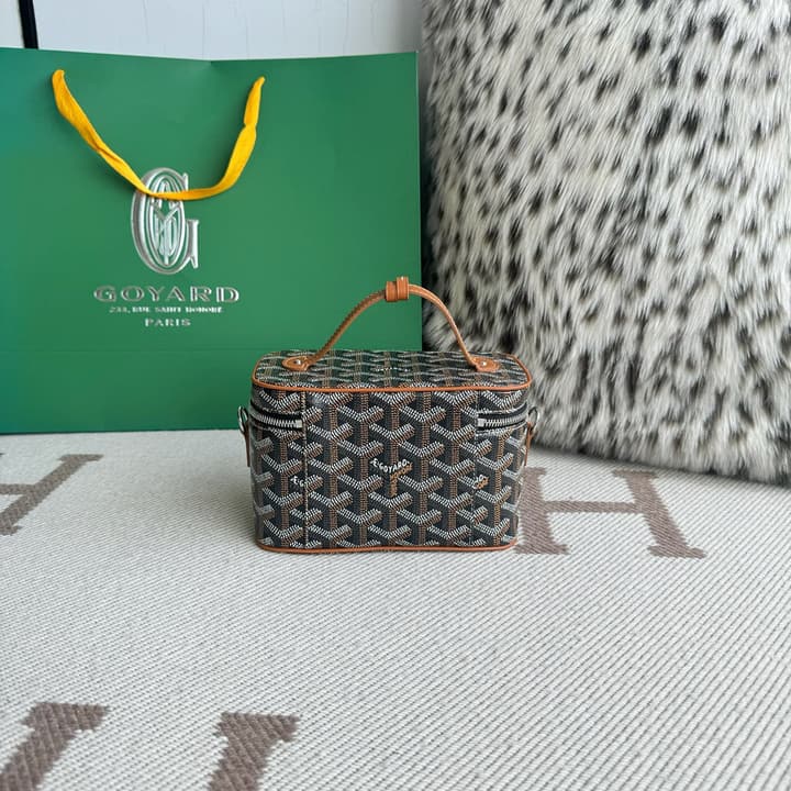 Goyard Muse Mini Vanity Case in Bright Orange Goyardine