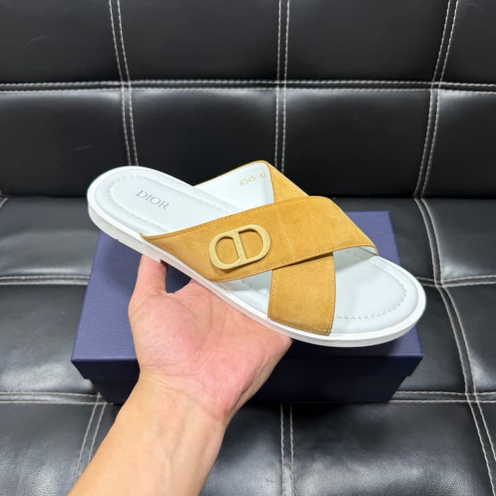 Dior Men's Pebbled Leather and Suede Slides – Spring/Summer Collection 2025 in Black Pebbled Leather Cross Strap
