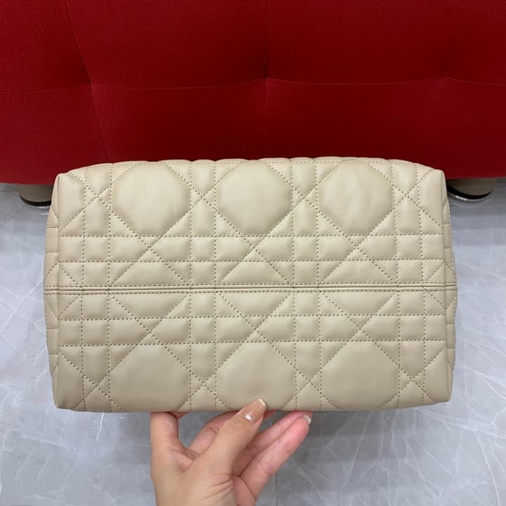 Dior C'est Dior Bucket Bag – 23FW in Cream