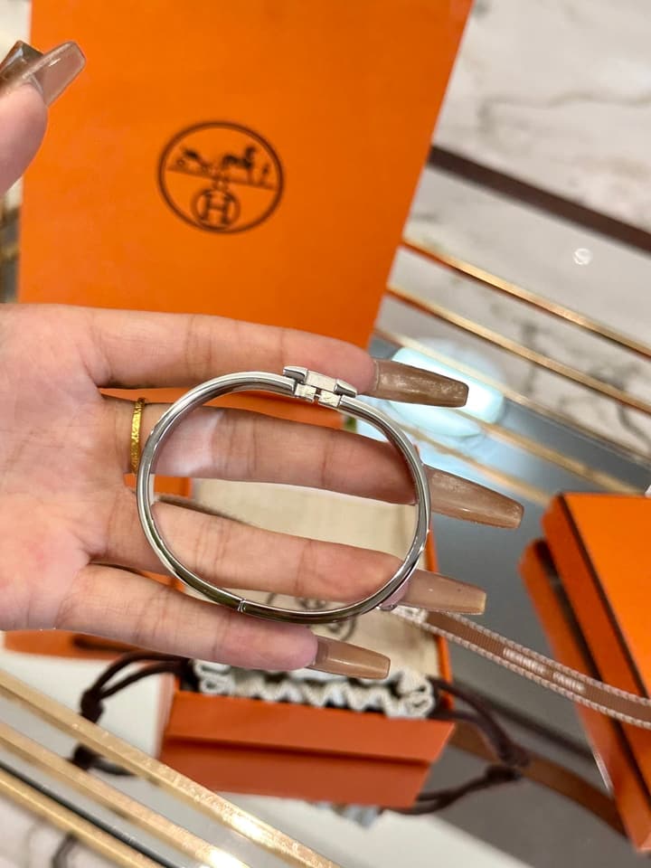 Hermès H-Letter Oval Series Bracelet in Light Blue Enamel