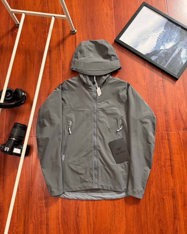 Arc'teryx Gamma Hoody Softshell Jacket in Black