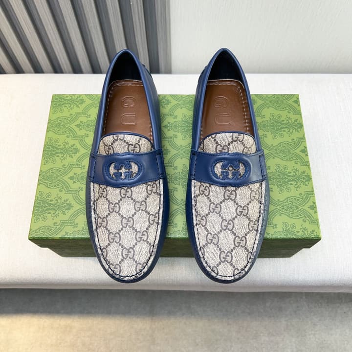 Gucci Premium Leather Loafers in Black Embossed Leather
