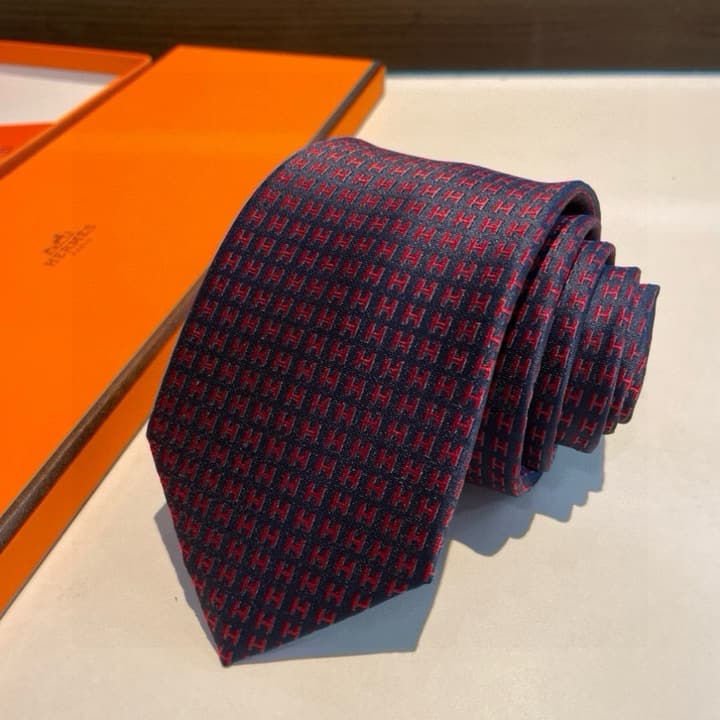 Hermès H-Letter Men's Silk Tie Series in Burgundy Microdot