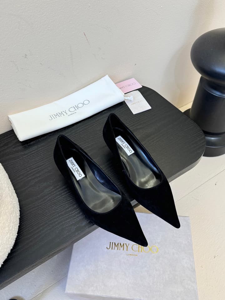 Jimmy Choo Suede Pumps – 2025 Fall Collection in Black Velvet