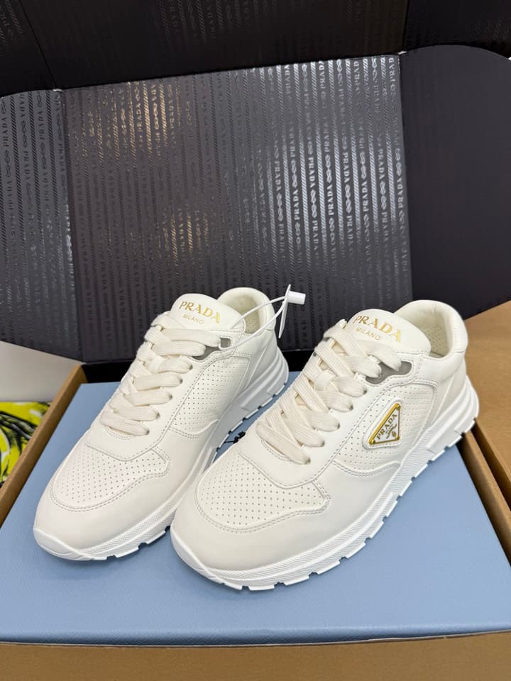 Prada Triangle Logo Sporty Sneakers – 2025 Early Autumn Collection in Black
