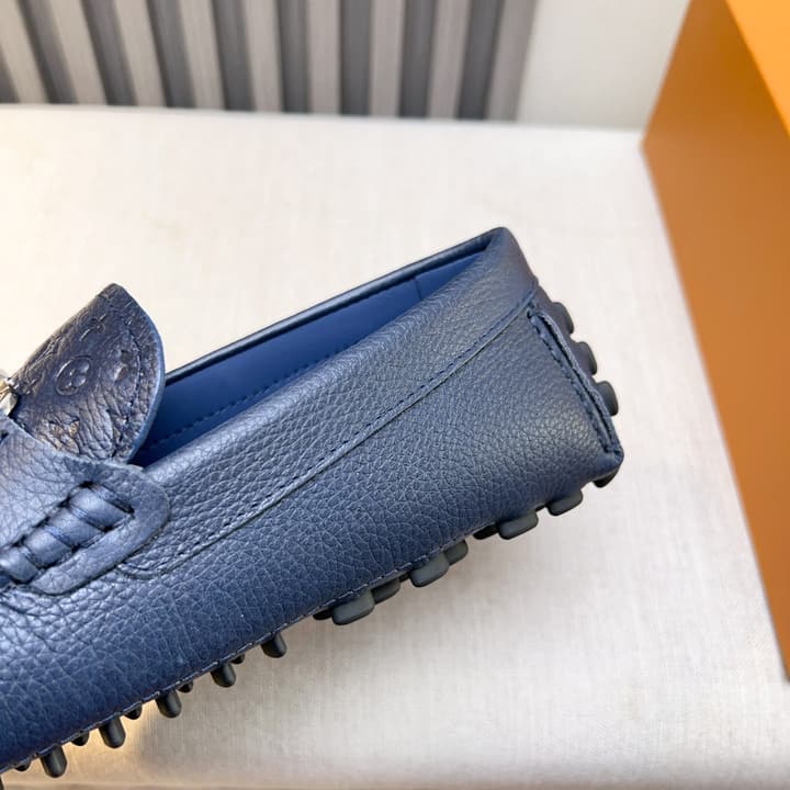 Louis Vuitton Pebbled Leather Driving Shoes in Black Textured Leather