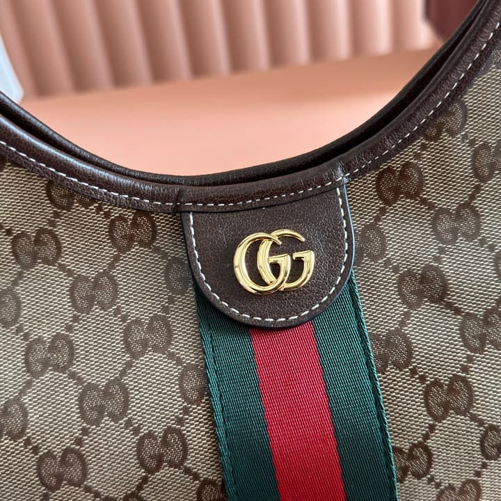 Gucci Giglio GG Supreme Handbag – 2026 Spring/Summer Collection in Crystal Brown GG Supreme