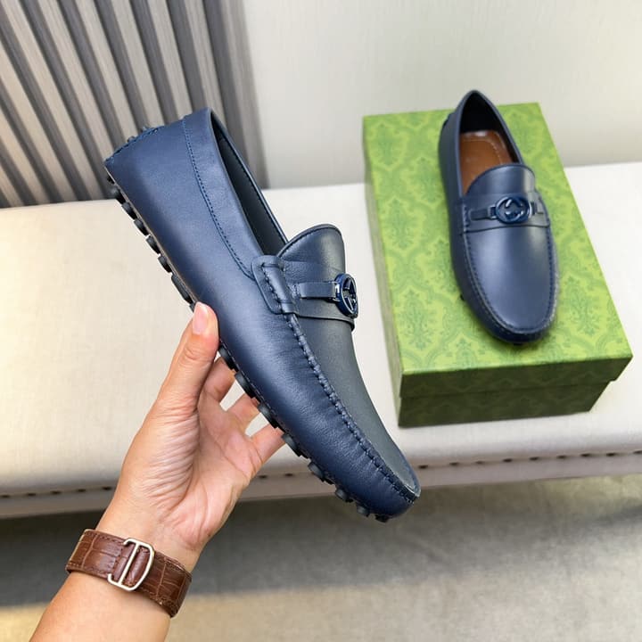 Gucci Premium Leather Loafers in Black Embossed Leather