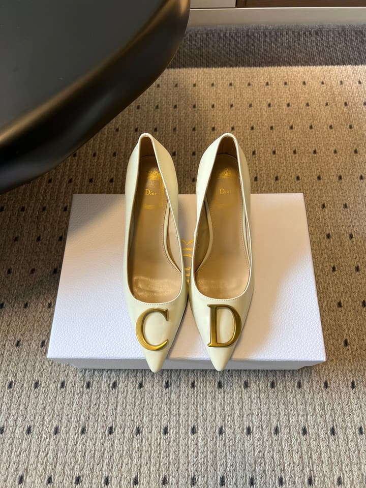 Dior Vintage Pointed-Toe Stiletto Pumps – 26SS in Cream Leather