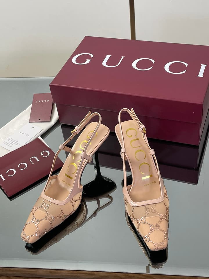 Gucci Cosmogonie GG Crystal Slingback Sandals – 2025 Early Autumn Collection in Black Crystal Gg