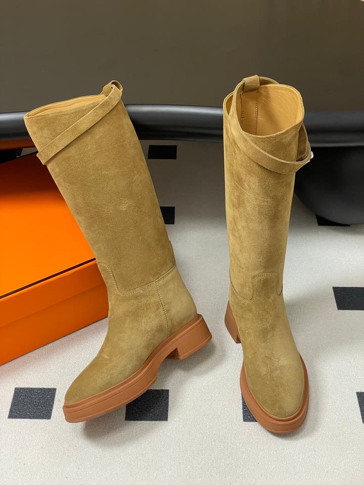 Hermès Jumping Kelly Buckle Knee-High Boots in Black Leather