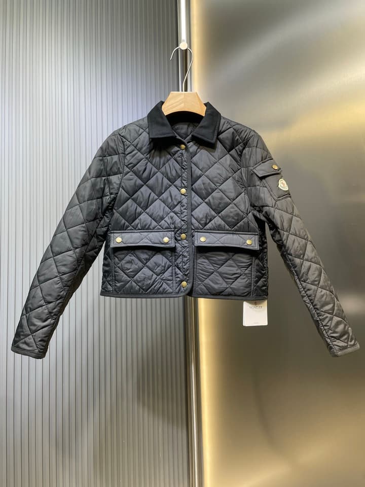 Moncler Quilted Padded Jacket – 2025 Collection in Black Quilted