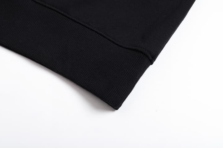 Dior Montaigne Slogan Print Crewneck Sweatshirt – 2025 Winter Collection in Black