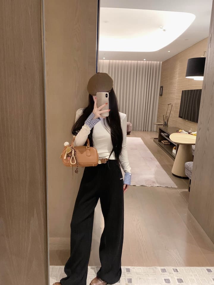 Miu Miu Casual Knit Pants with Khaki Belt – 25FW in Apricot