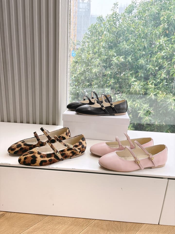 Celine Runner Platform Sneakers – 2025 Spring/Summer Collection in Assorted Display