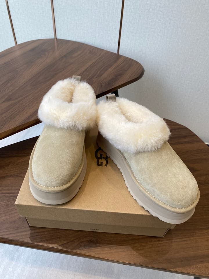 UGG Tazzler Sheep Wool Slippers – Autumn/Winter Collection in Black Suede