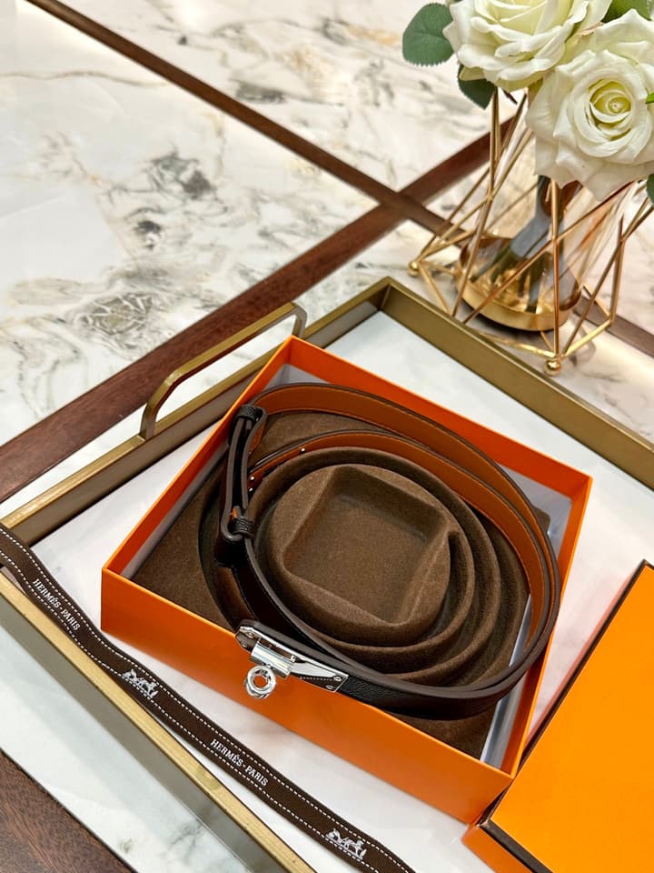 Hermès Slim Leather Belt – 2.0cm in Black With Silver Buckle