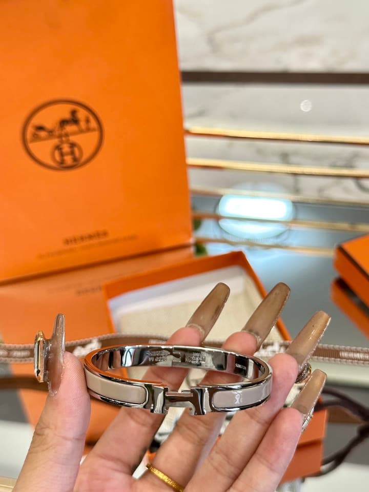 Hermès H-Letter Oval Series Bracelet in Light Blue Enamel