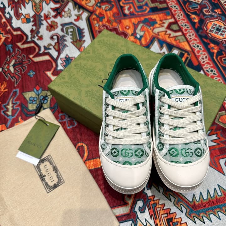 Gucci Kids Footwear – Kids Collection in Beige Plaid Slip-on