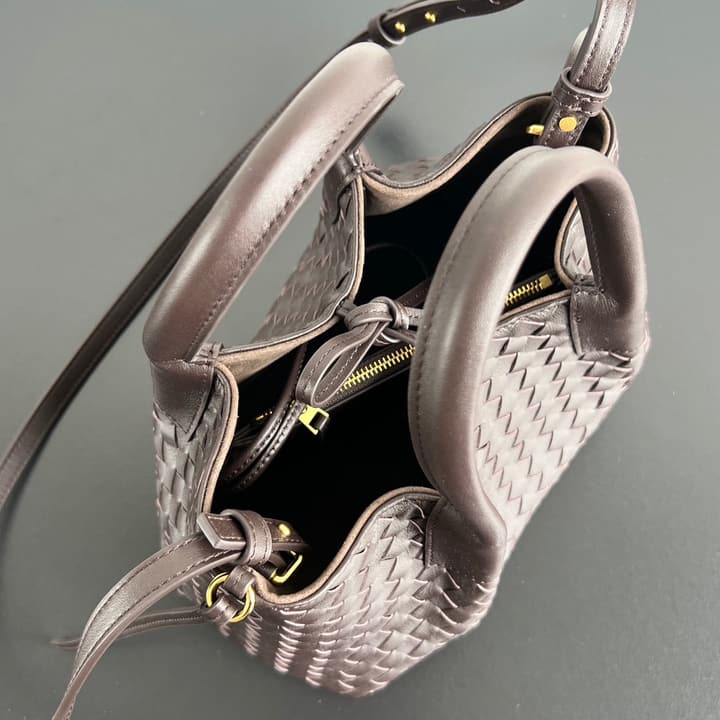 Bottega Veneta Pinacoteca Small Tote Handbag – 2025SS in Burgundy With Light Blue Lining A