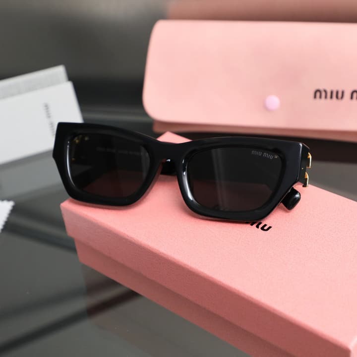 Miu Miu 2025 Cat-Eye Sunglasses – 2025 Collection in Gold