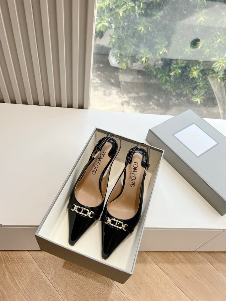 TOM FORD Pointed Toe High Heels – 2024 Autumn/Winter Collection in Crisp Black Patent