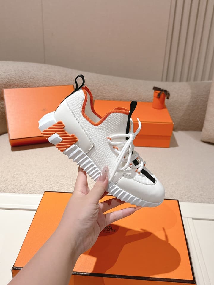 Hermès Classic Couple's Casual Sneakers in All Black