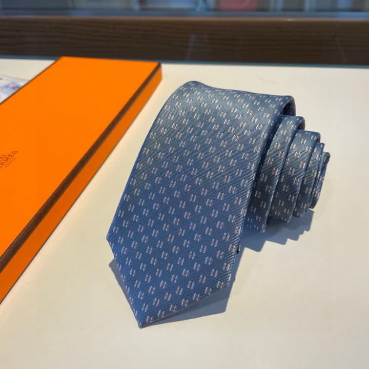 Hermès H-Letter Men's Silk Tie Series in Burgundy Microdot