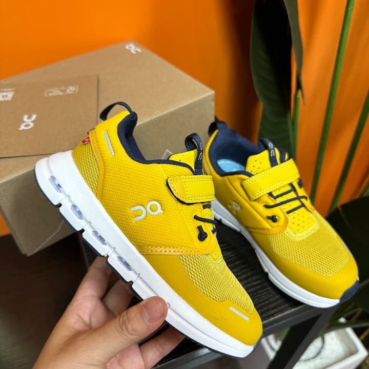 On Kids Running Sneakers – Kids Collection in Black