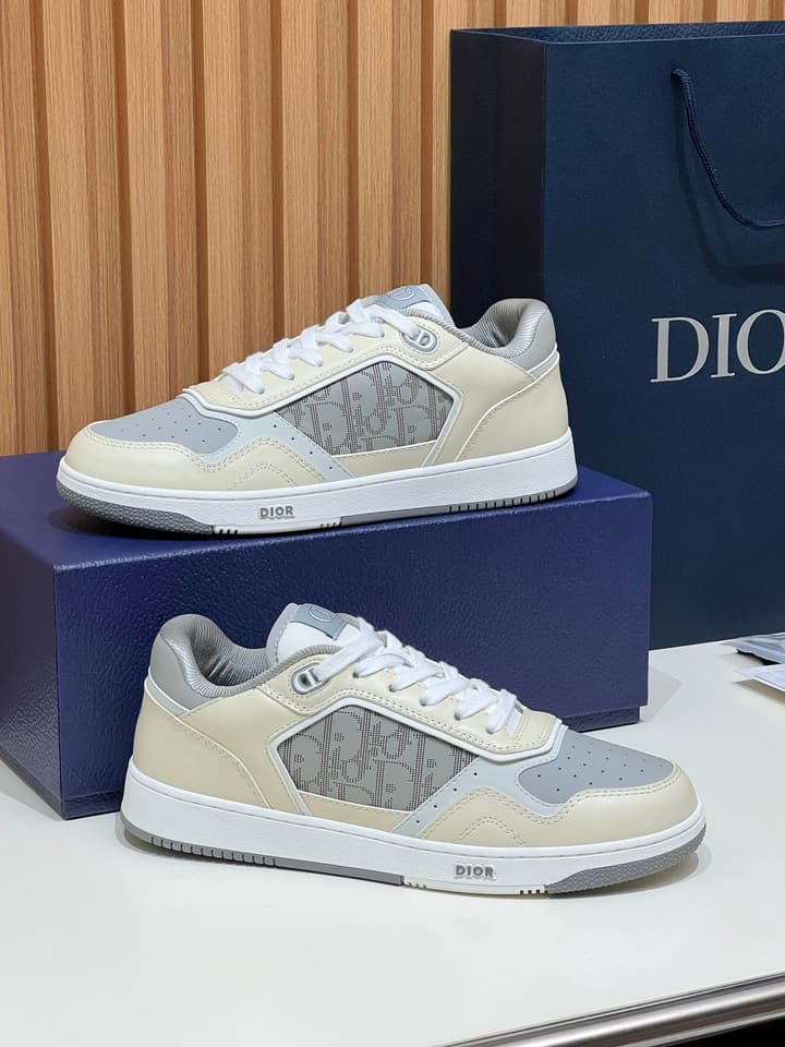 Dior B27 Unisex Sneakers – 2025 Collection in Beige With Dark Green Accents