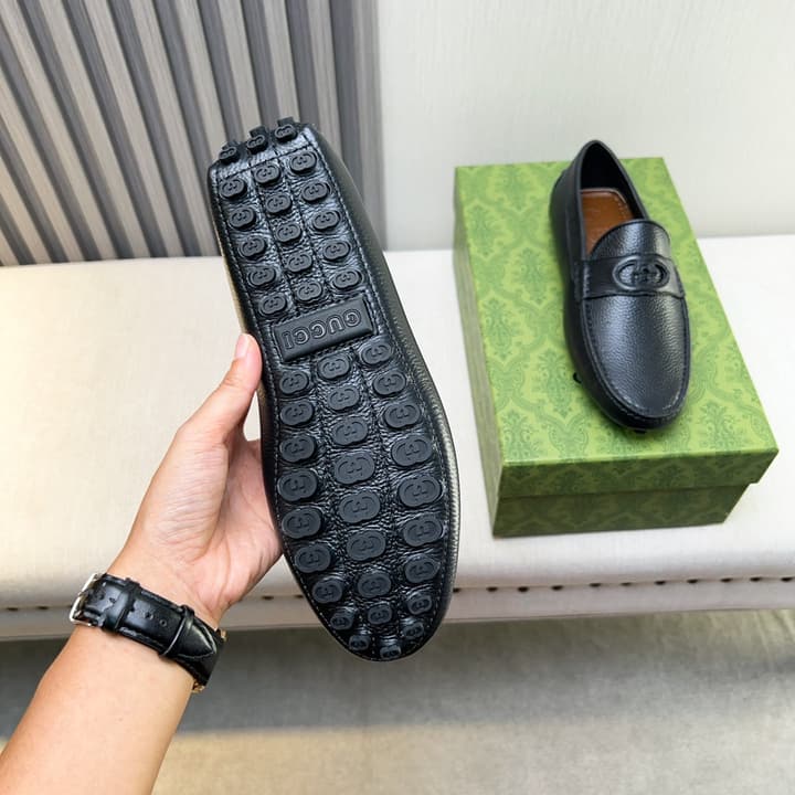 Gucci Premium Leather Loafers in Black Embossed Leather