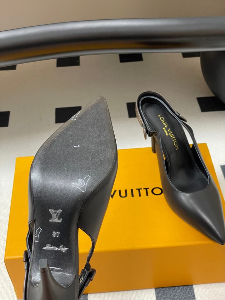 Louis Vuitton Legacy Slingback Pumps – 25SS in Light Grey Patent