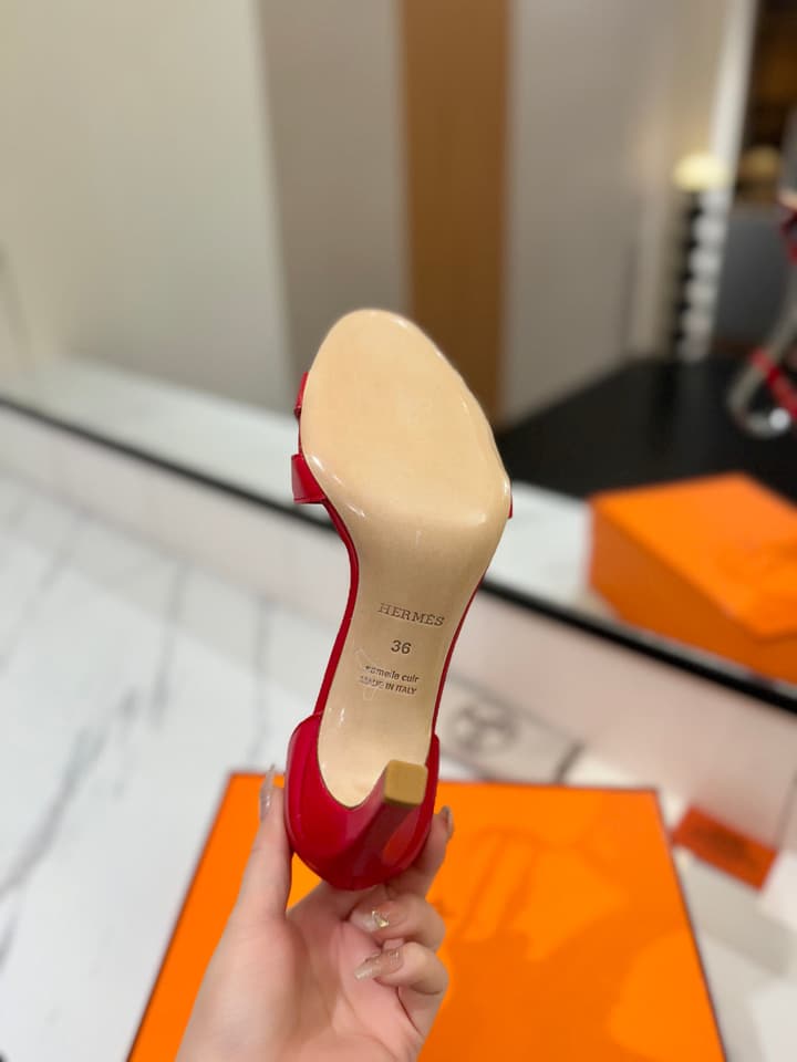 Hermès Classic Smooth Cowhide Pumps – 9cm in Caramel Brown