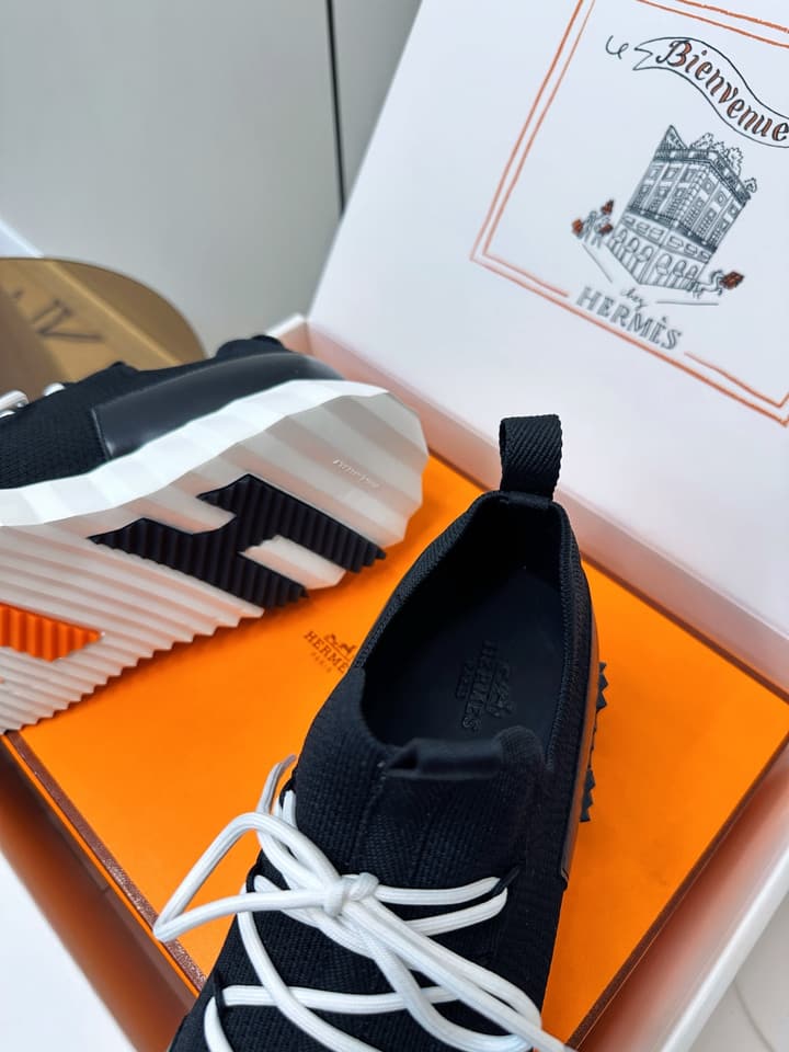 Hermes H Classic Couple Sneakers in Black