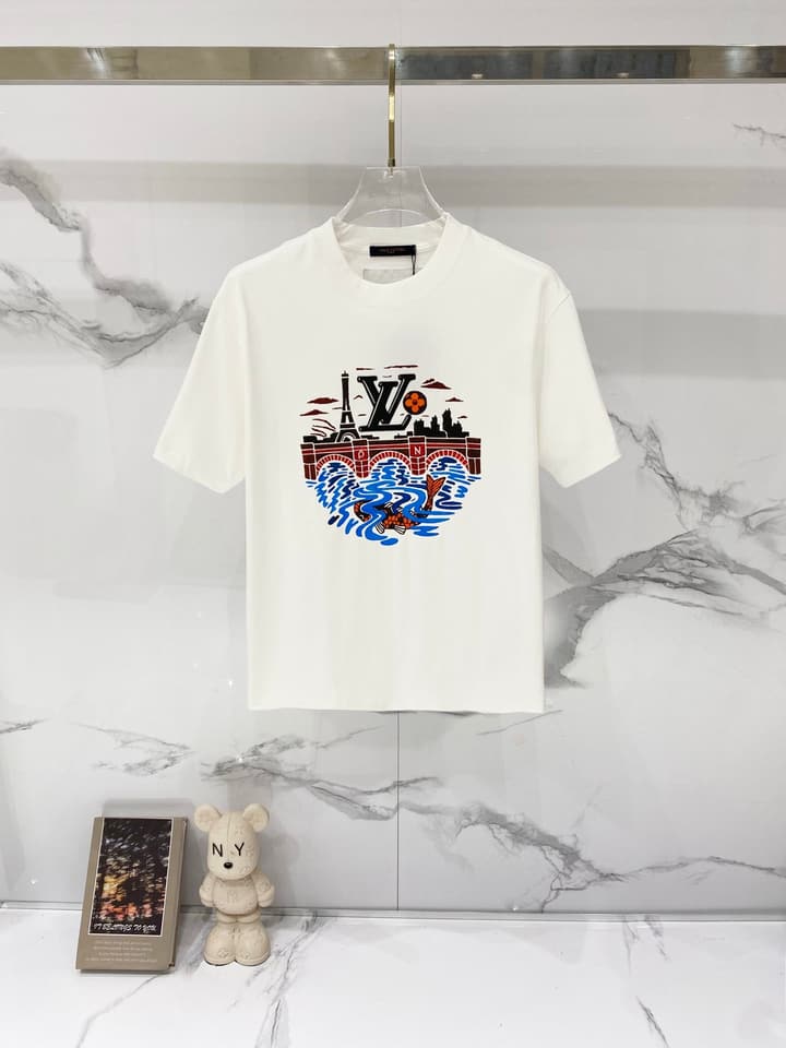 Louis Vuitton Eiffel Tower Silicone Logo T-Shirt – 2025SS in Black