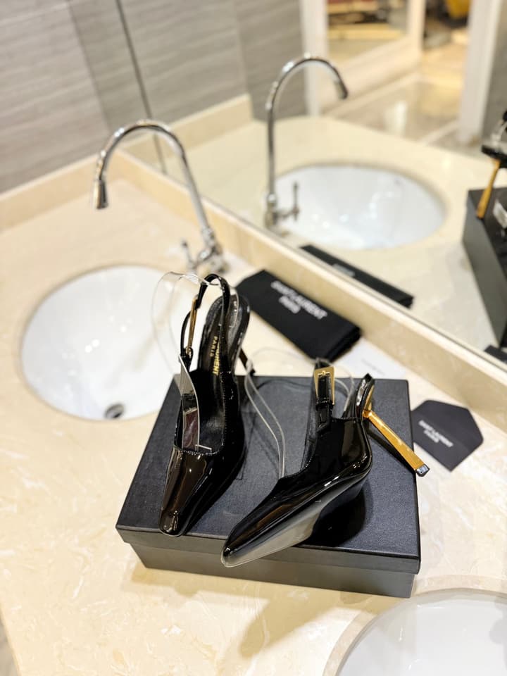 Saint Laurent Square Toe Patent Leather Pumps in Caramel Gloss