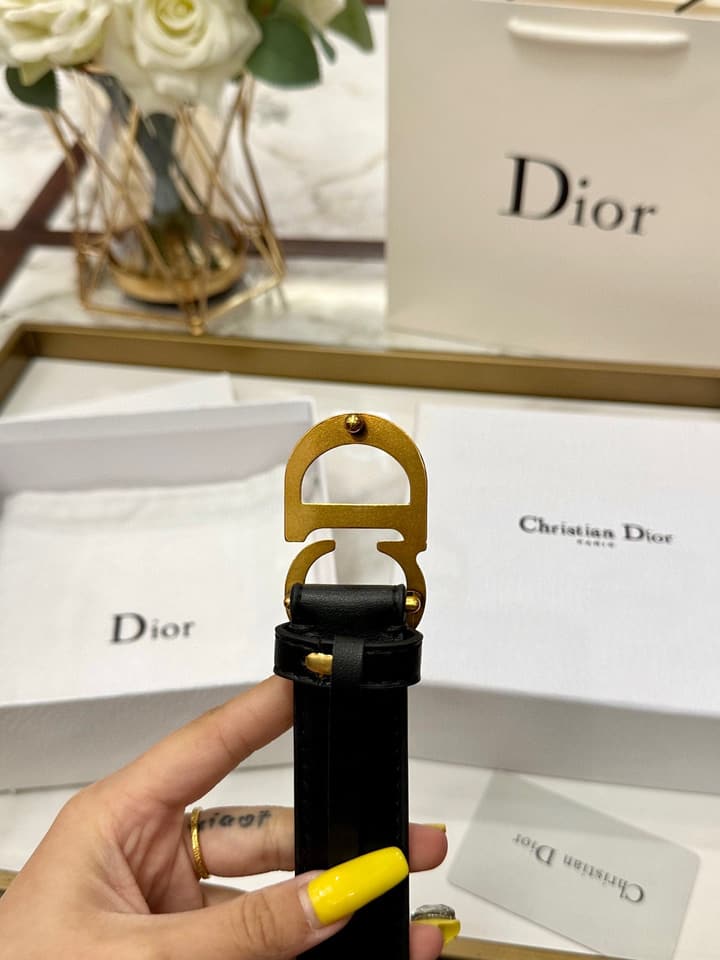 Dior Classic Leather Belt – 3.0cm in Black Leather With Gold Buckle