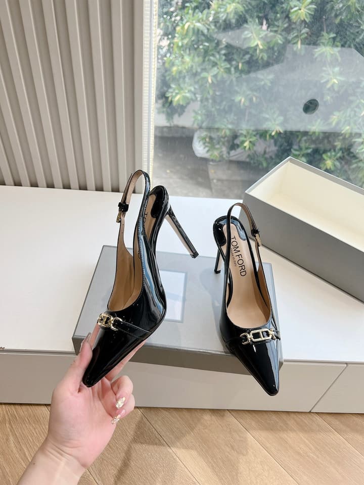 TOM FORD Pointed Toe High Heels – 2024 Autumn/Winter Collection in Crisp Black Patent
