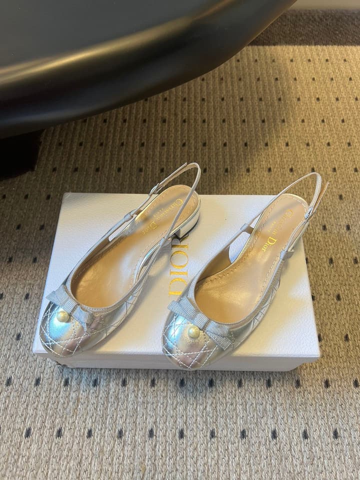 Dior ADIORABLE Pearl Bow Slingback Sandals – 2025 Collection in Cream Woven Pearl Bow