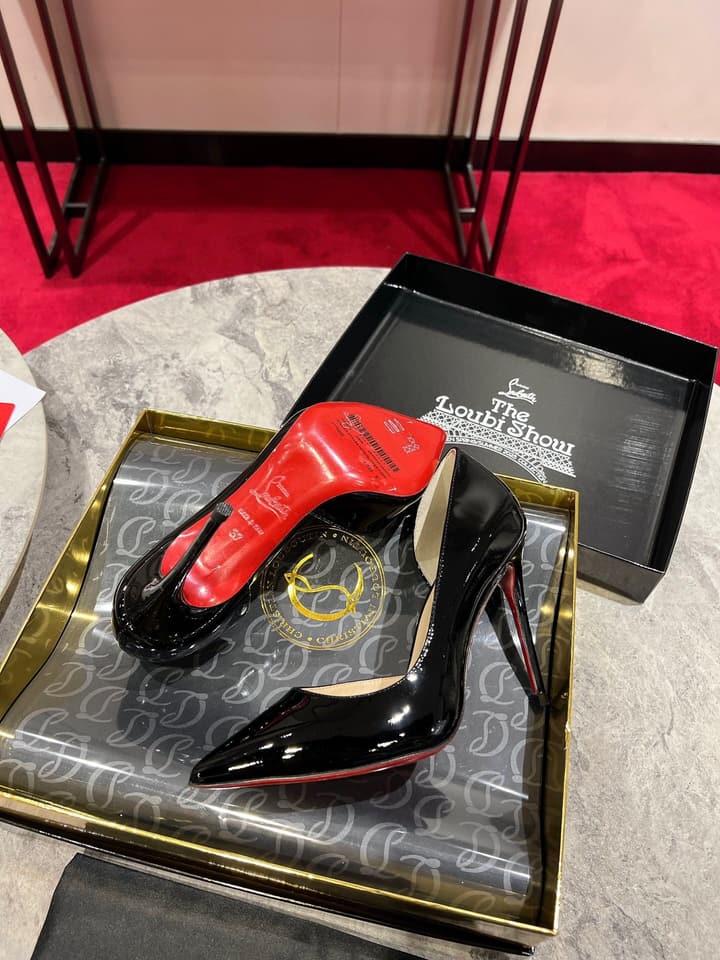 Christian Louboutin Classic Kate Side Cut-Out Pumps in Black Patent