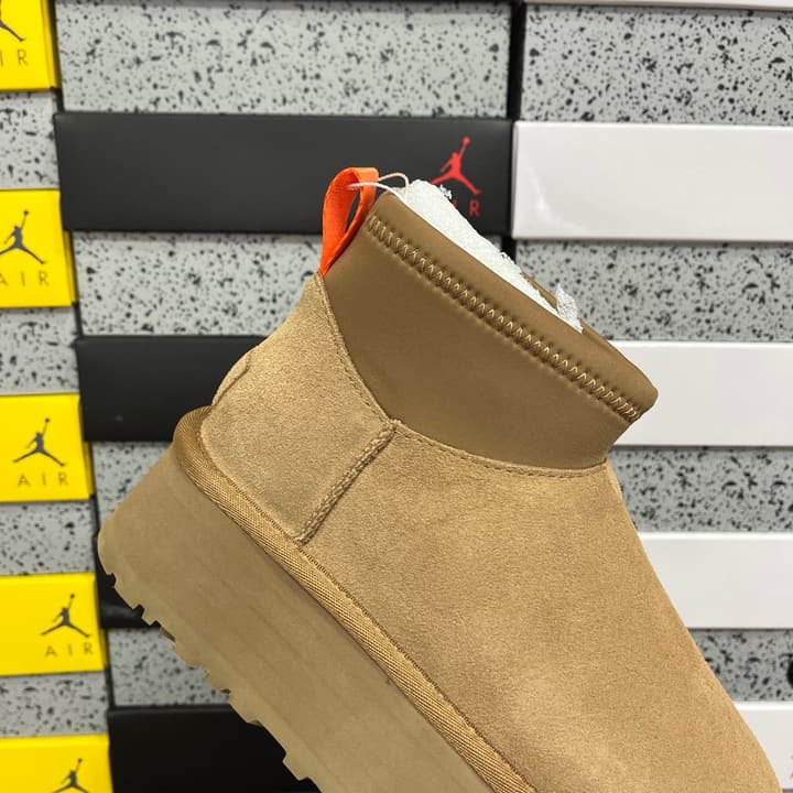 UGG Platform Low-Cut Snow Boots in Black Suede Slip-on