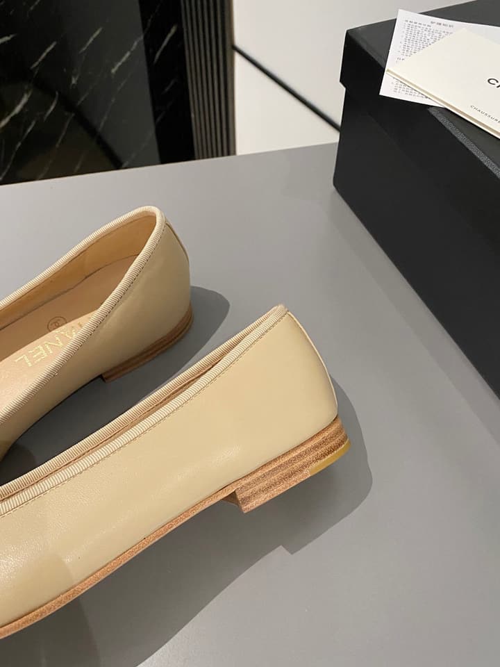 Chanel Classic Ballet Flats in Shiny Black