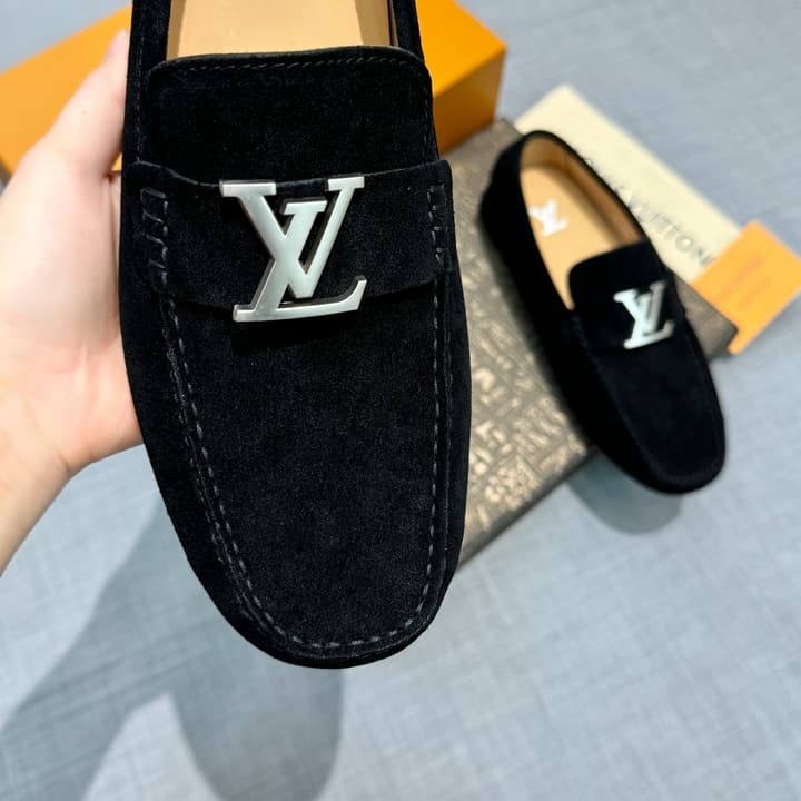 Louis Vuitton Men's Suede Driving Shoes in Black Suede