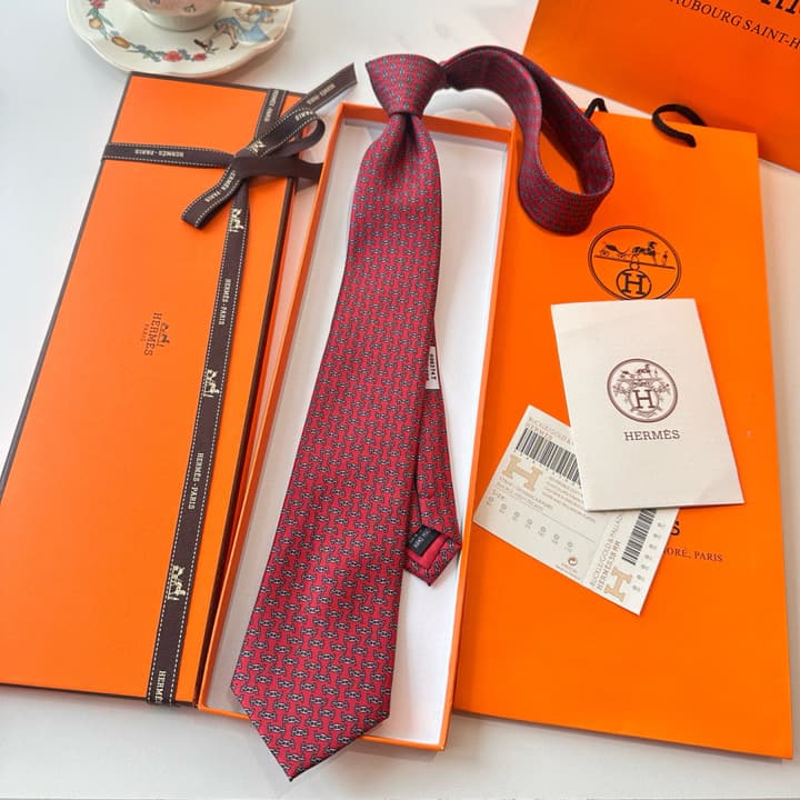 Hermès Men's Silk Tie Series in Dark