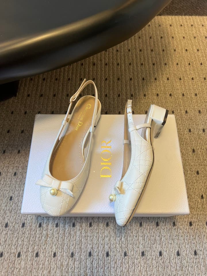 Dior ADIORABLE Pearl Bow Slingback Sandals – 2025 Collection in Cream Woven Pearl Bow