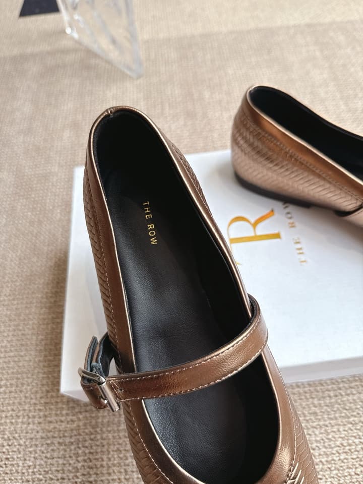 The Row Canal Minimalist Round-Toe Ballet Flats – 2025 Autumn/Winter Collection in Matte Black