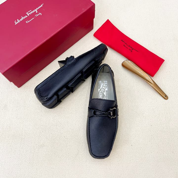 Ferragamo Men's Driving Loafers in Black Grained Gancini