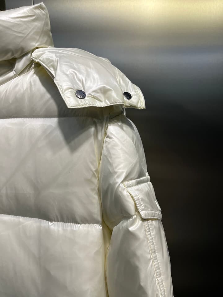 Moncler Cavettaz Long Down Jacket in Black Laqué