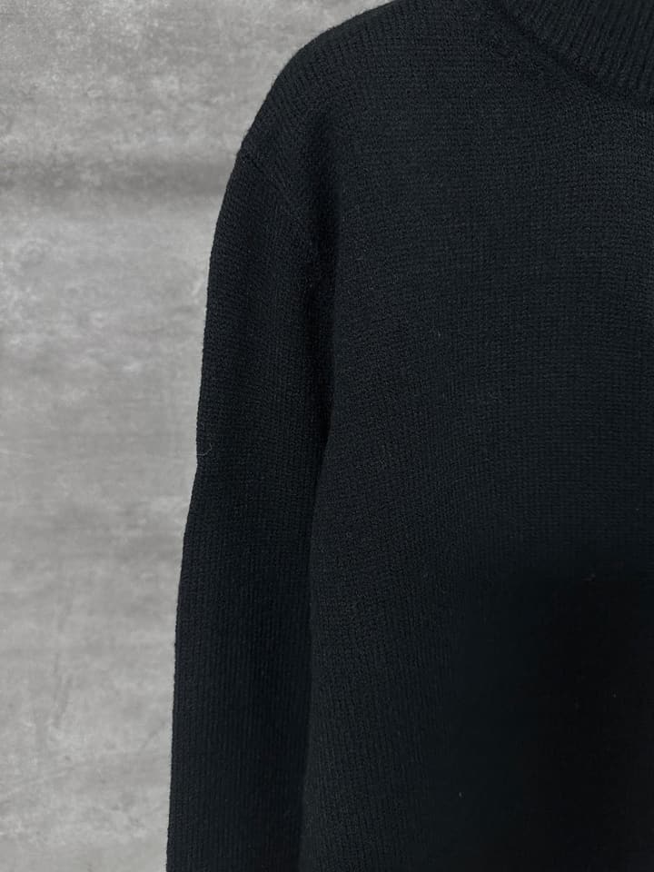 Celine Small Embroidery Half-Zip High-Neck Sweater – 24FW in Black Half-zip Sweater