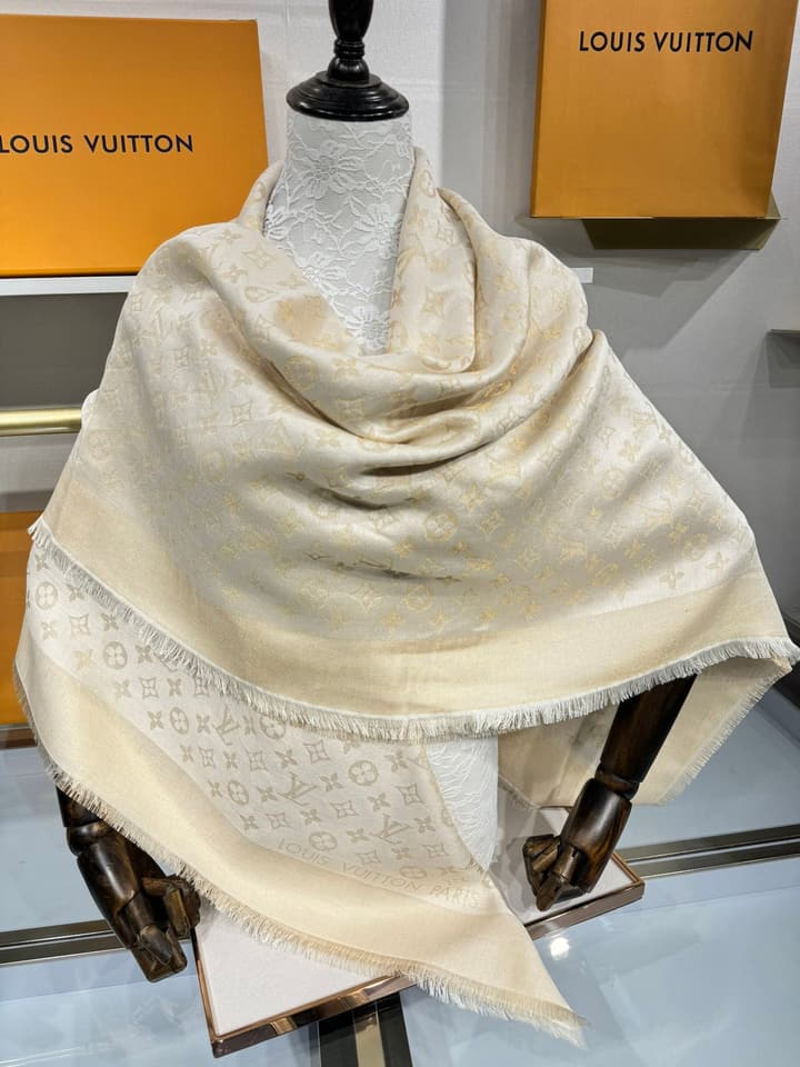 Louis Vuitton Classic Monogram Shawl – 2024 New Color in Apricot